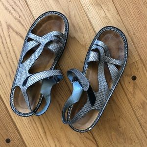 Naot snakeskin sandals 39